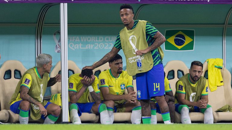 黑白体育直播新闻：内马尔脚踝受伤缺席巴西队的第二场比赛；可能的小组外阶段?20221124214317