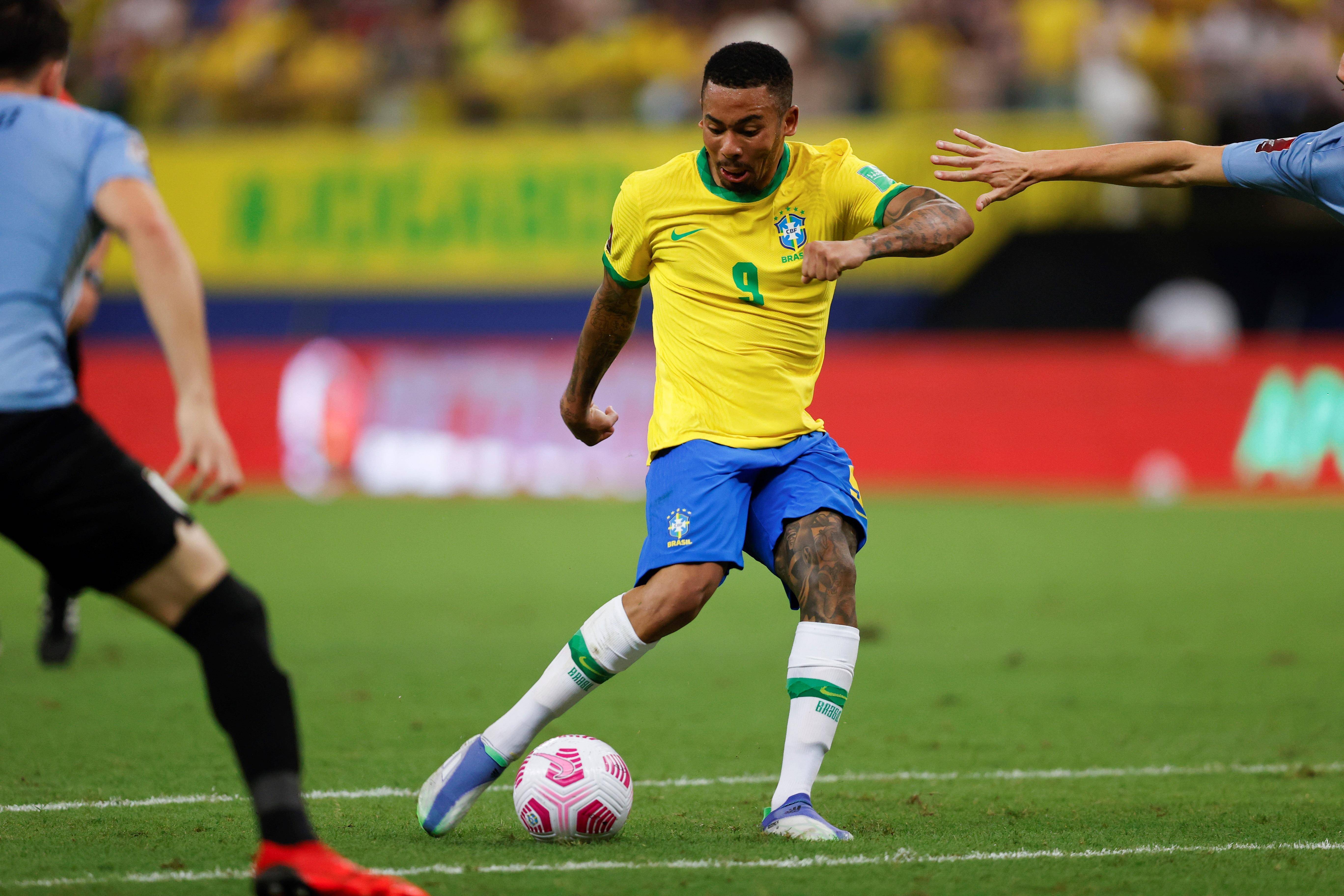 黑白体育直播新闻：热苏斯vs理查利森，你认为谁会在世界杯出任巴西首发中锋？
