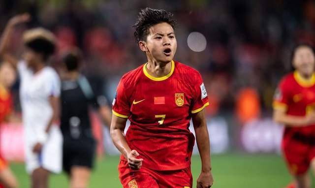 【女足资讯】中国女足展现强大火力，对乌兹别克斯坦发动猛烈攻势，亚运赛场上大胜对手