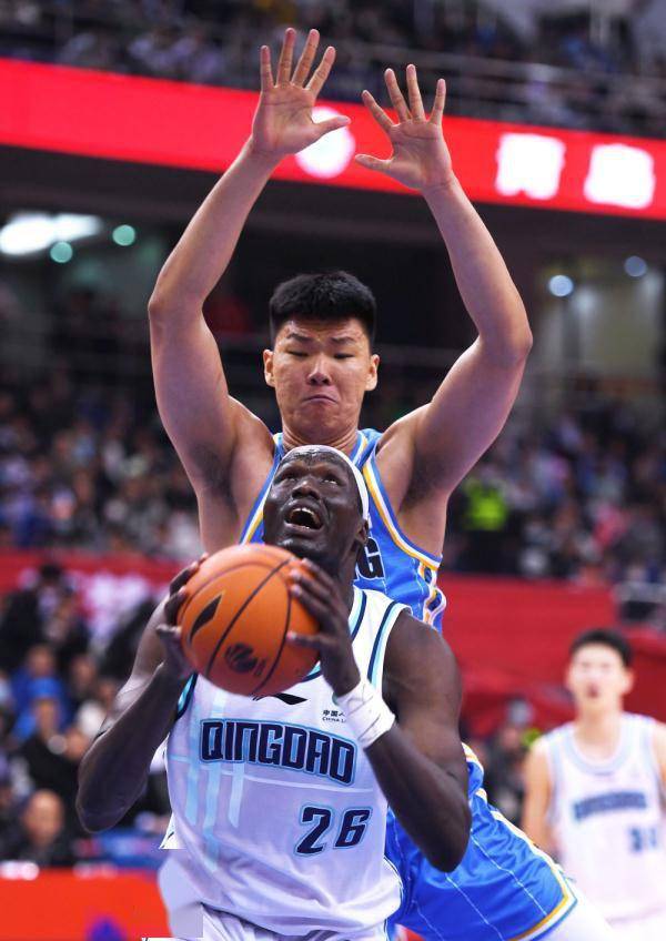 黑白体育直播新闻：篮球丨CBA常规赛：北京首钢胜青岛国信水产 