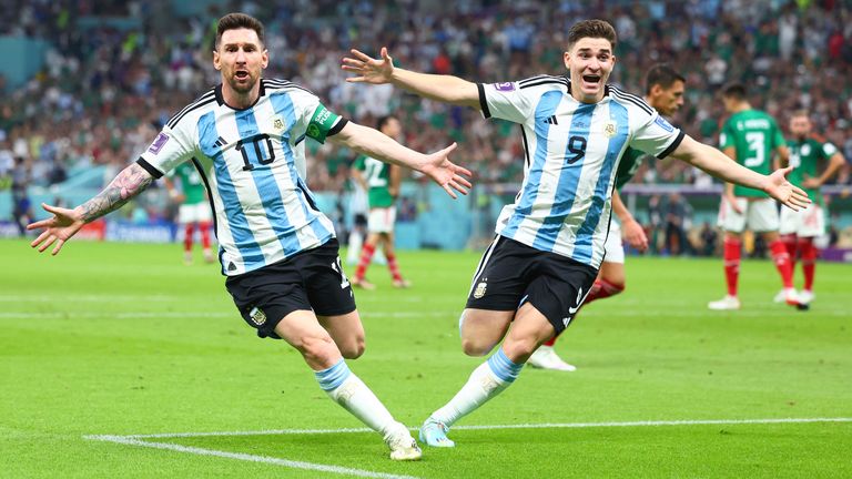 黑白体育直播新闻：梅西在阿根廷战胜墨西哥的比赛中进球|“我们的世界杯现在开始了”?20221126210759